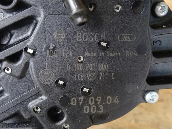 Heckwischermotor GOLF V R32 HB 1K6955711C image 3