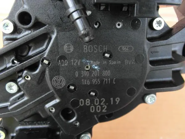Heckwischermotor GOLF V R32 HB 1K6955711C image 5