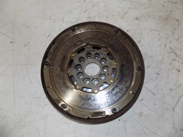 VOLVO XC60 I 2.4D Volante de Dupla Massa 31401174 image 2