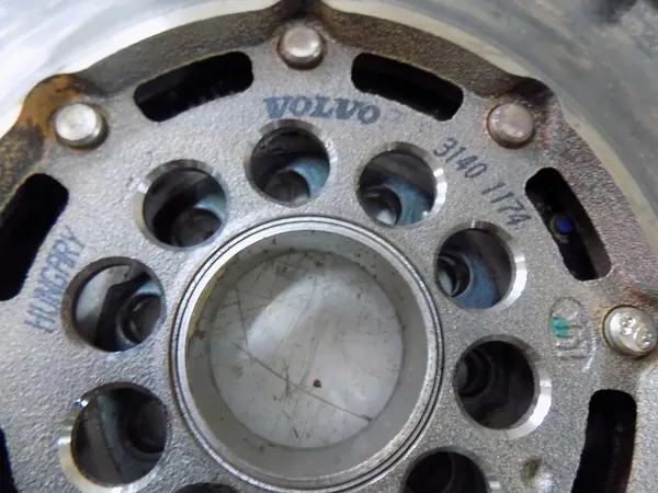 VOLVO XC60 I 2.4D Volante de Dupla Massa 31401174 image 4