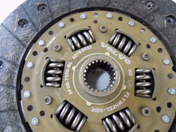 VOLVO XC60 I 2.4D Volante de Dupla Massa 31401174 image 9