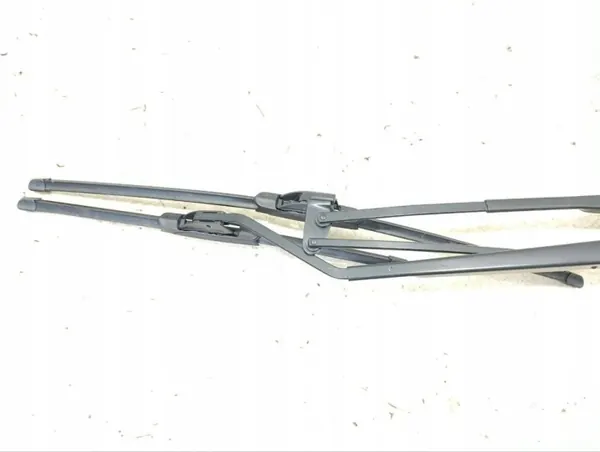 Maseratin pyyhinvarsi OEM 294073 Quattroporte V 2011 image 4