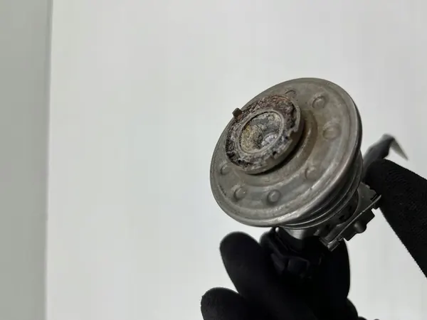 MERCEDES W212 AdBlue Injector A0004900713 image 3