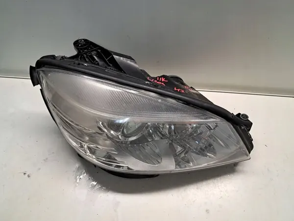 MERCEDES CLC 203 RECHTER KOPLAMP LENS H7 image 2