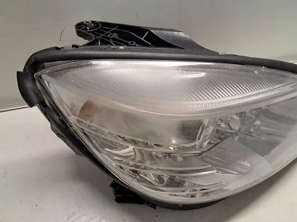 MERCEDES CLC 203 RECHTER KOPLAMP LENS H7 image 6