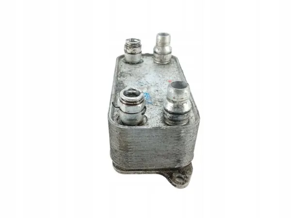 Refroidisseur d'huile boîte Mercedes OEM 2002300 C W204 image 4