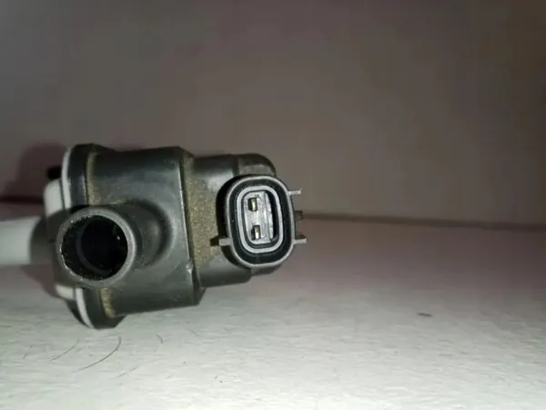 Válvula de vacío OEM 9091012279 para Toyota RAV4 image 4