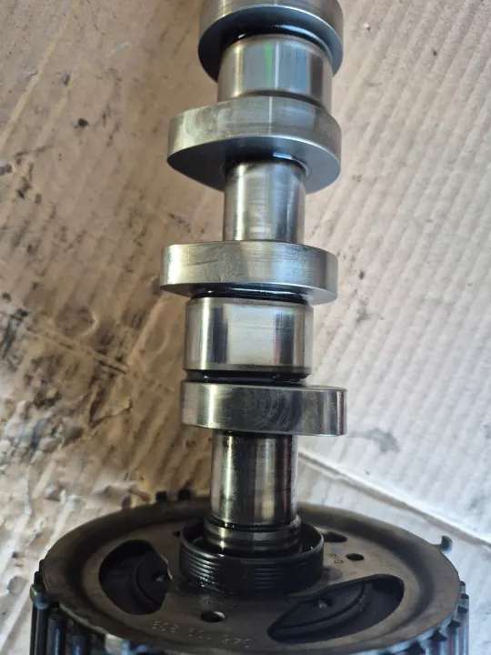 Árbol de levas VW 1.9 TDI OEM 038109111E - Usado image 3
