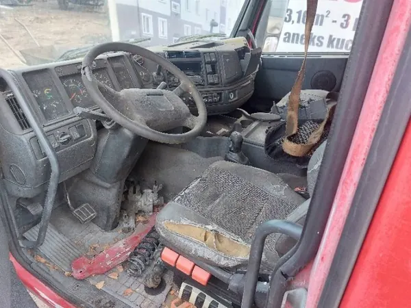 Gebruikte VOLVO cabine voor FH 12 - OEM-kwaliteit image 4