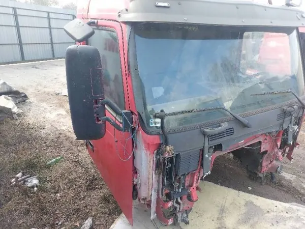 Gebruikte VOLVO cabine voor FH 12 - OEM-kwaliteit image 7