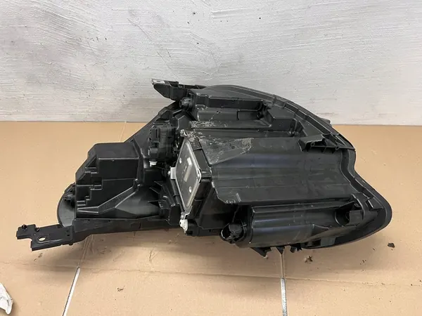 RENAULT CAPTUR II 2 Oikea Etu LED-Valo image 2