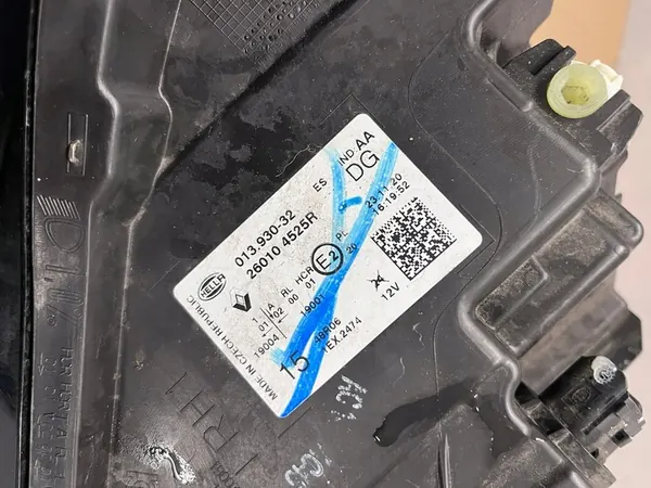 RENAULT CAPTUR II 2 Oikea Etu LED-Valo image 6