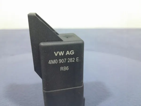 Relä OEM 4M0907282E för Audi Q7 II 3.0 TDI image 4