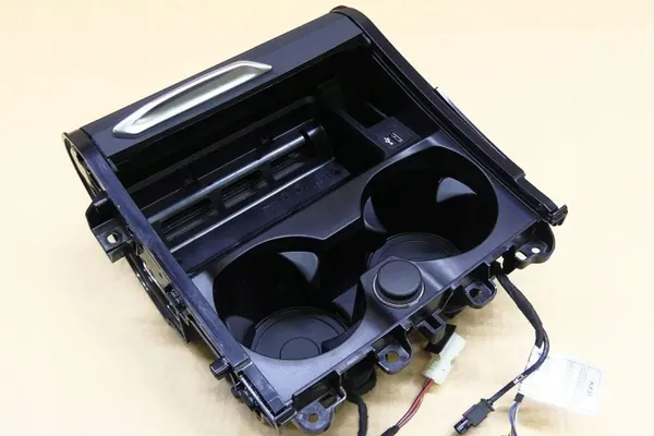 BMW OEM 5A192C3 bekerhouder voor X3 G01 LCI image 2