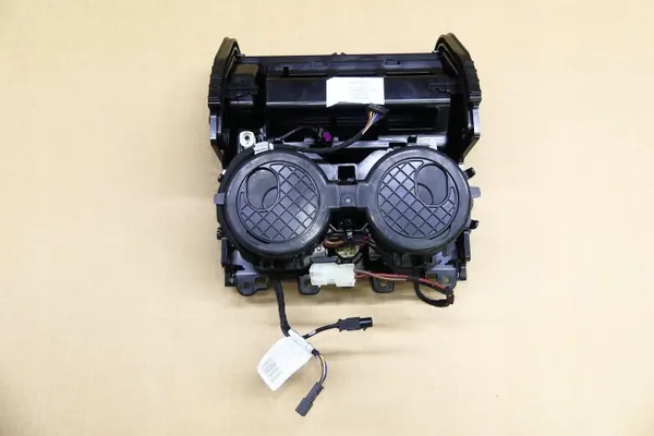 BMW OEM 5A192C3 bekerhouder voor X3 G01 LCI image 6