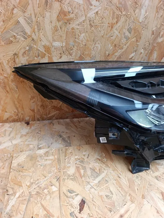 Farol Direito Toyota C-HR II 2023-2026 OEM NJHB533 image 2