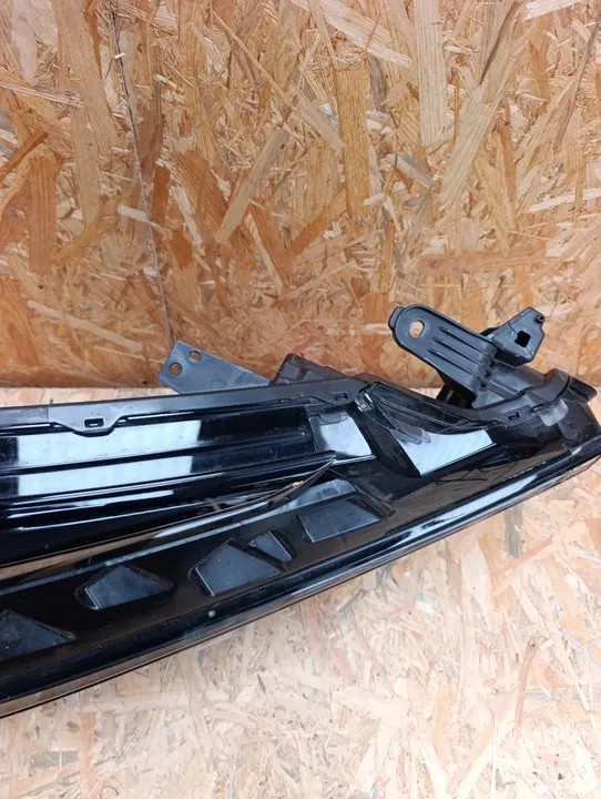 Farol Direito Toyota C-HR II 2023-2026 OEM NJHB533 image 4