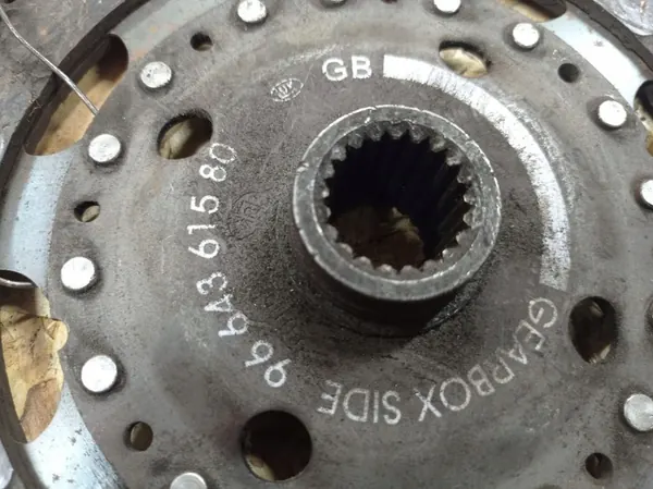 Disque d'embrayage CITROËN C5 III 2.0L diesel 2010 image 2