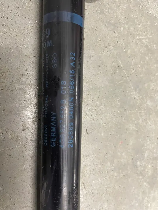 Bakluckans gasfjädrar Audi A6 C7 OEM 4G9827552B image 4