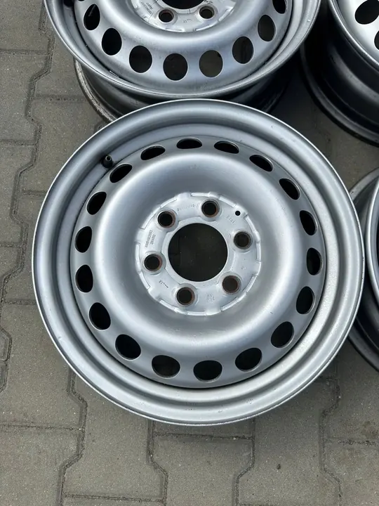Teräsvanteet Mercedes-Benz Sprinter 5.5" x 16" 6x130 ET 51 image 3