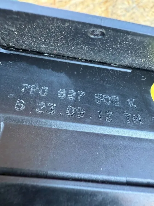 Volkswagen Touareg II Baklucka Lås OE 7P0827505K image 9