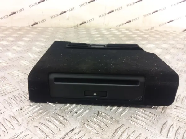 Land Rover CD/DVD-vaihtaja OEM SKE31563 - Käytetty image 4