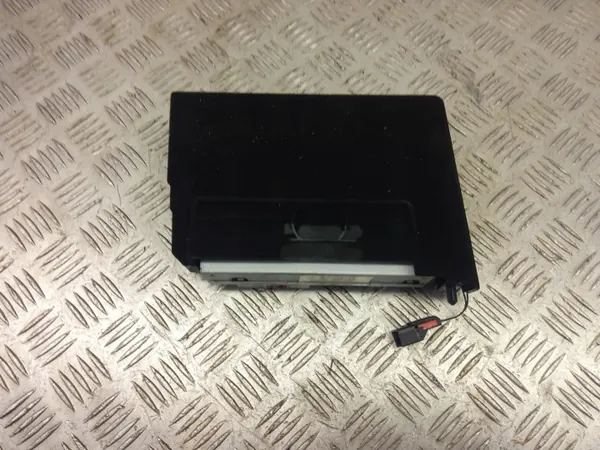 Land Rover CD/DVD-vaihtaja OEM SKE31563 - Käytetty image 6