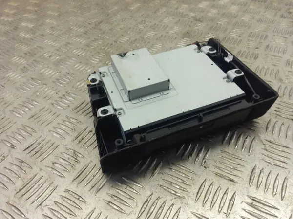 Land Rover CD/DVD-vaihtaja OEM SKE31563 - Käytetty image 8