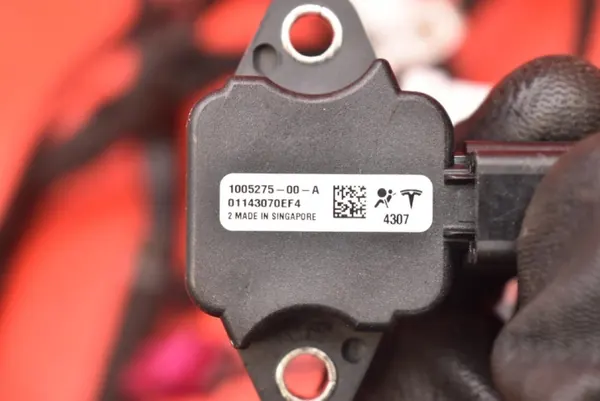Tesla Model S Etu Oikea Ovi Johdotus OEM image 7