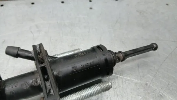 Bomba de embreagem Opel Vectra 1.9CDTI Kombi image 2