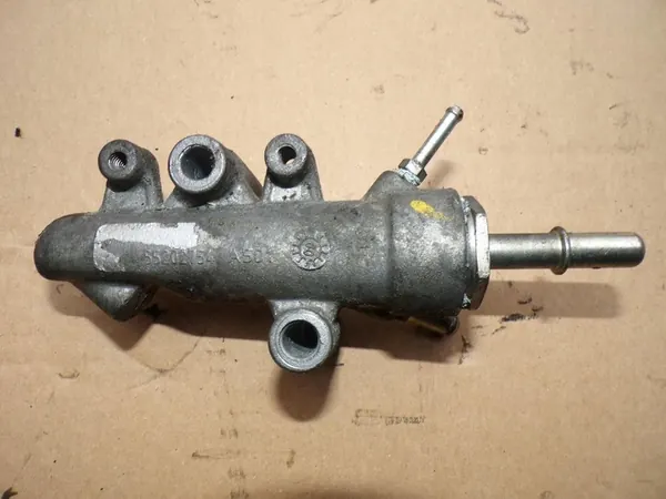 Régulateur de pression de carburant Opel Vectra C Zafira B 1.9 CDTI 55202754 image 1