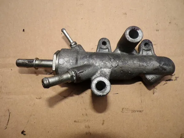 Régulateur de pression de carburant Opel Vectra C Zafira B 1.9 CDTI 55202754 image 2