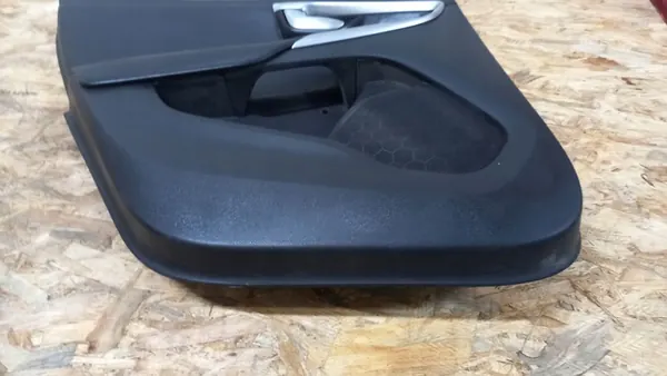 Linke hintere Türverkleidung Volvo V40 II image 3