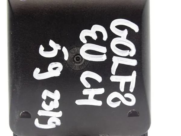 Rijstrookassistent radar OEM 2Q0907686E voor Skoda Octavia IV image 3