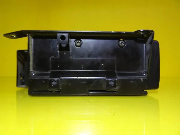 CD-vaihtaja OEM DRC9835 Mercedes ML W163:lle image 8