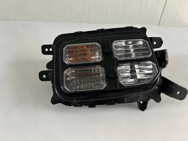 Luz diurna esquerda Mitsubishi ASX GAMZ2201260 image 10