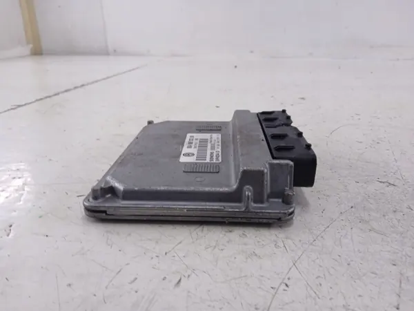 Motorstyrenhet OEM 06A906033DR för VW Touran image 5