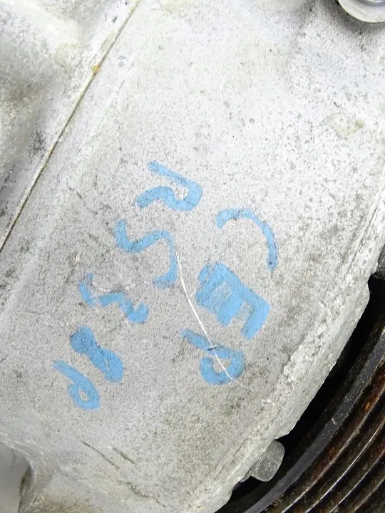 Audi RS3 8P TTRS AC-kompressori 1K0820808C image 5