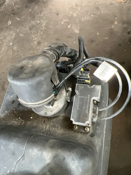 Capteur de niveau Ad Blue Man TGX TGS OEM 81.15406-6123 image 1