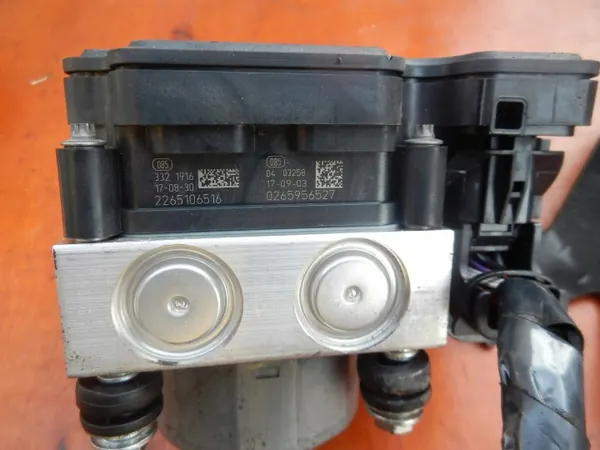ABS-pomp OEM 0265956527 voor Renault Clio image 4