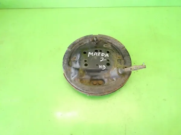 Plaque de support arrière gauche pour MAZDA 2 II DE 07-10 image 5