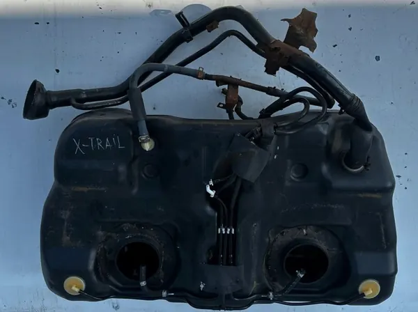 Brandstoftank OEM 17205-8H300 voor Nissan X-Trail T30 image 2