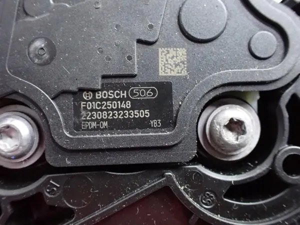 Réservoir AdBlue Pompe OEM 5Q0131969G image 9