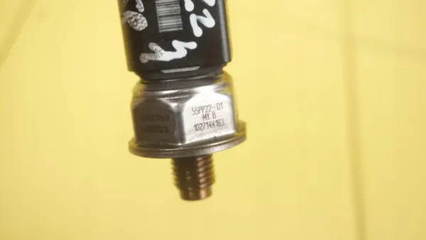 Sensor Pressão Combustível OEM 651971 para Jeep Compass 2.2 CRD image 4