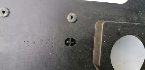 RENAULT MEGANE III 3 LIFT 2013 Motorplåt OEM 622355333R image 7