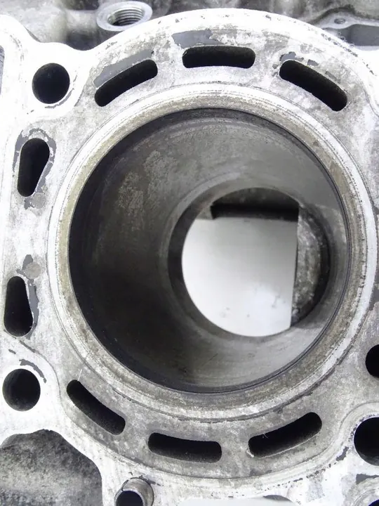 MERCEDES E-KLASA W211 05-08 Motorblock R6428105 image 8