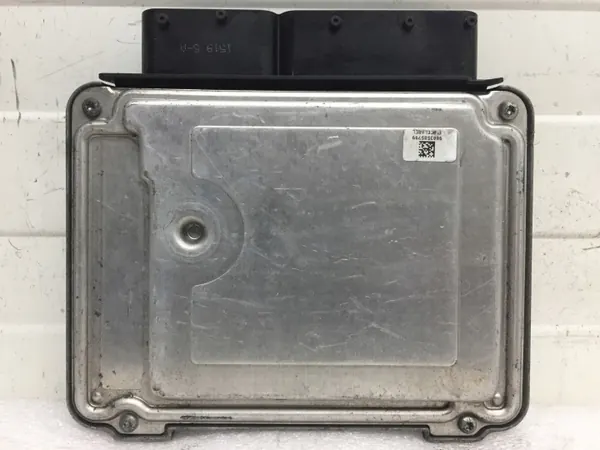 Seat Ibiza IV ECU OEM 045906013AD 1.4 TDI image 5