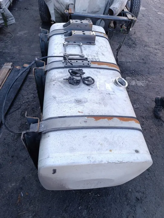 Tanque combustível MAN OEM 21-05-PO-019-AGS TGL LE2000 image 3