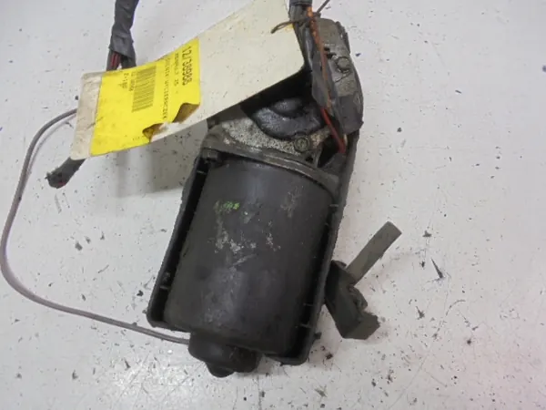 Vordere Scheibenwischermotor RENAULT 25 7701030072 image 2