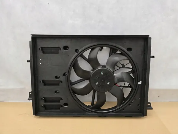 Fläkt Renault Megane IV 1.5 DCi Adblue image 2